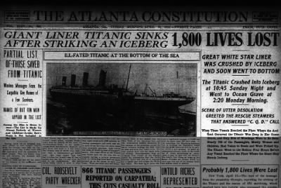 Giant Liner Titanic Sinks
